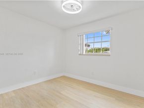 6408 Pierce St, Hollywood FL 33024