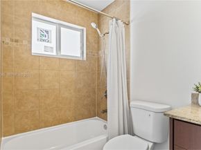 6408 Pierce St, Hollywood FL 33024