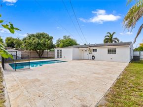 6408 Pierce St, Hollywood FL 33024