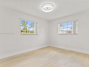 6408 Pierce St, Hollywood FL 33024