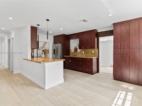 6408 Pierce St, Hollywood FL 33024