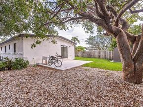 944 NW 64th St, Miami FL 33150