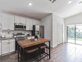 944 NW 64th St, Miami FL 33150