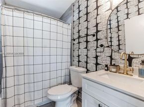 944 NW 64th St, Miami FL 33150