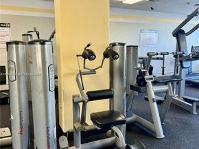 400 Kings Point Dr 609, Sunny Isles Beach FL 33160