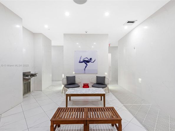 450 Alton Rd 2705, Miami Beach FL 33139