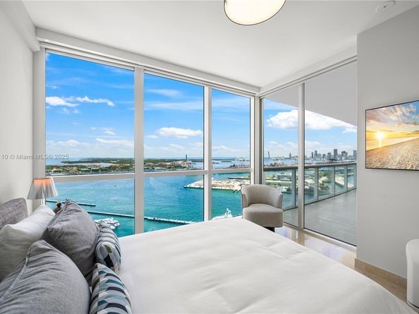 450 Alton Rd 2705, Miami Beach FL 33139