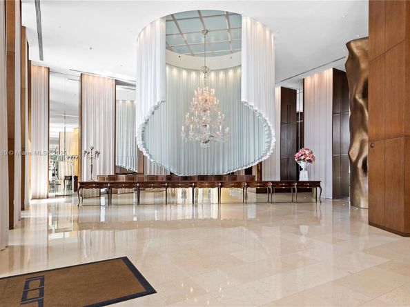 450 Alton Rd 2705, Miami Beach FL 33139