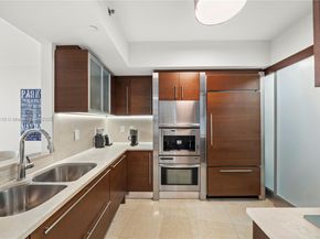 450 Alton Rd 2705, Miami Beach FL 33139