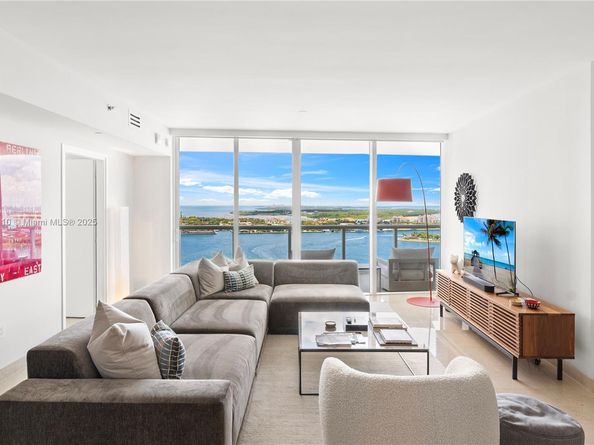 450 Alton Rd 2705, Miami Beach FL 33139