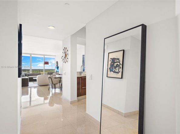 450 Alton Rd 2705, Miami Beach FL 33139