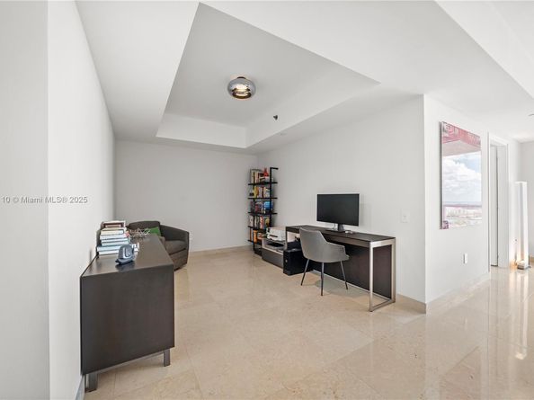 450 Alton Rd 2705, Miami Beach FL 33139