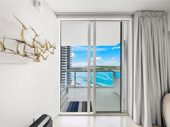 450 Alton Rd 2705, Miami Beach FL 33139