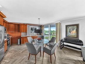 720 Bayshore Dr 402, Fort Lauderdale FL 33304