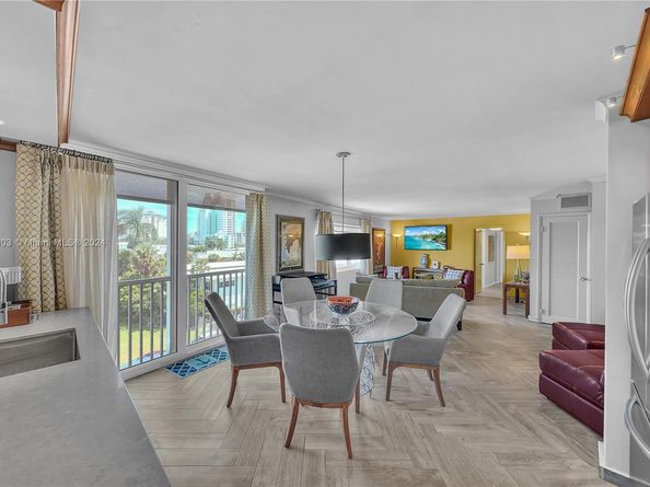 720 Bayshore Dr 402, Fort Lauderdale FL 33304