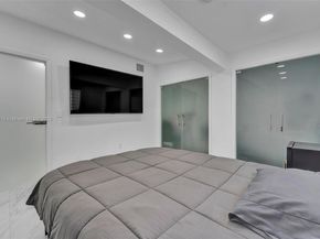 7101 SW 21st St, Miami FL 33155