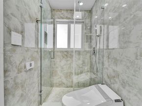 7101 SW 21st St, Miami FL 33155