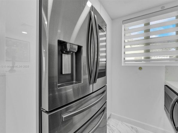 7101 SW 21st St, Miami FL 33155