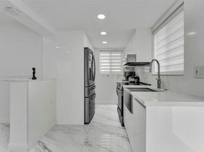 7101 SW 21st St, Miami FL 33155