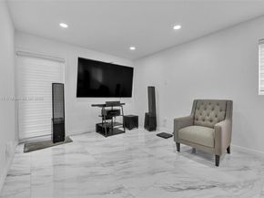7101 SW 21st St, Miami FL 33155