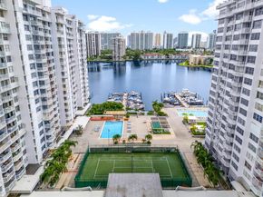 18071 Biscayne Blvd 1104, Aventura FL 33160