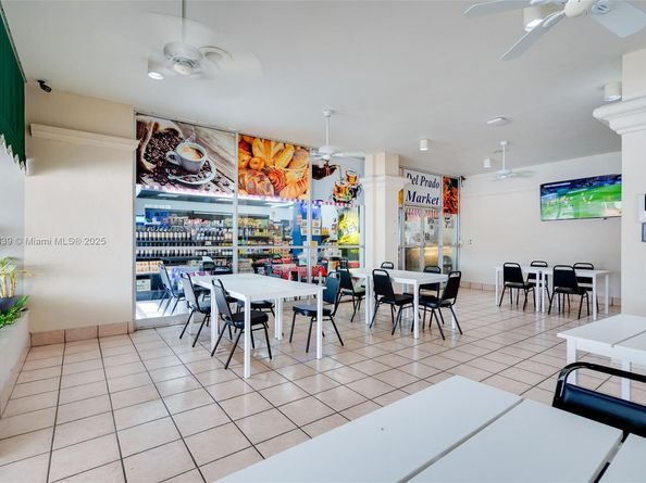 18071 Biscayne Blvd 1104, Aventura FL 33160