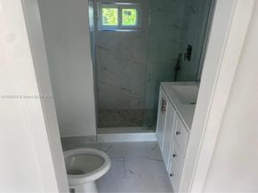 877 NE 63rd St, Fort Lauderdale FL 33334