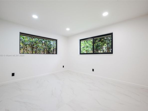 2020 NE 54th, Fort Lauderdale FL 33308