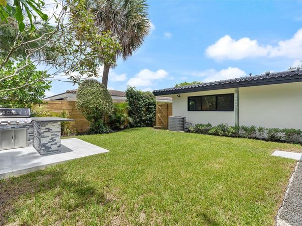 2020 NE 54th, Fort Lauderdale FL 33308