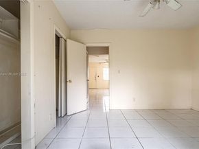 50 NW 204th St H7, Miami Gardens FL 33169