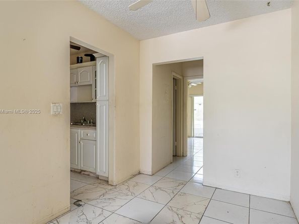 50 NW 204th St H7, Miami Gardens FL 33169