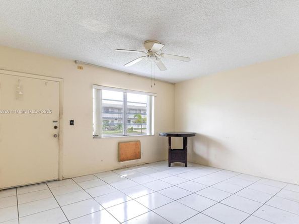 50 NW 204th St H7, Miami Gardens FL 33169