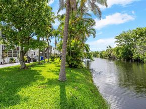 50 NW 204th St H7, Miami Gardens FL 33169