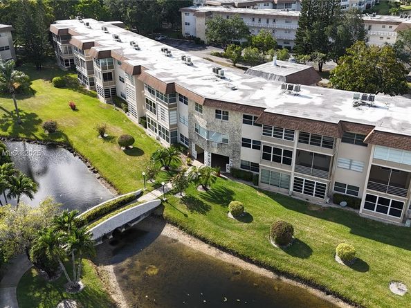 4700 NW 35th St 408, Lauderdale Lakes FL 33319