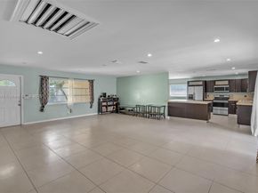 7821 NW 45th St, Lauderhill FL 33351