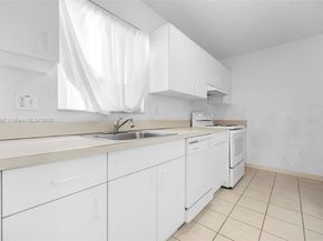 3110 NW 203rd Ter, Miami Gardens FL 33056