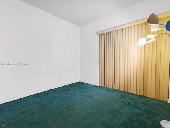 3110 NW 203rd Ter, Miami Gardens FL 33056