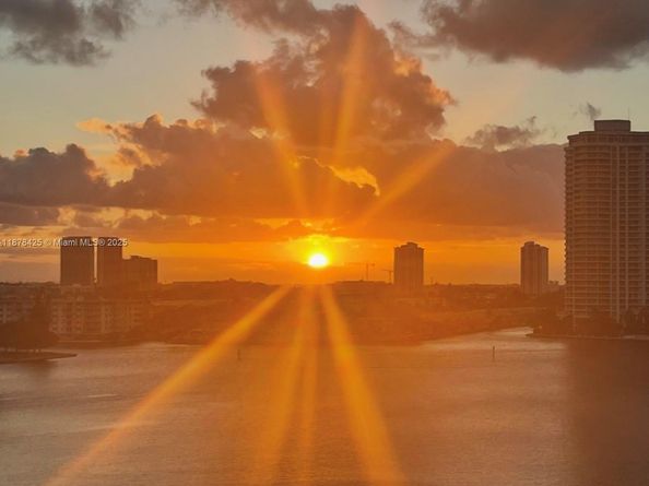 17720 N Bay Rd 903, Sunny Isles Beach FL 33160