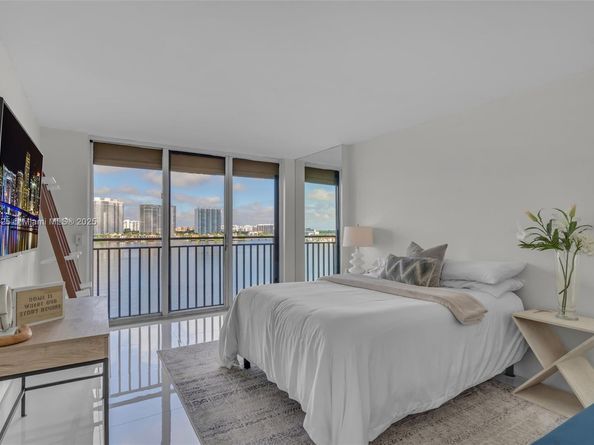 17720 N Bay Rd 903, Sunny Isles Beach FL 33160