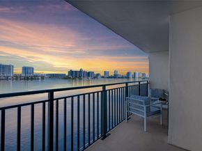 17720 N Bay Rd 903, Sunny Isles Beach FL 33160