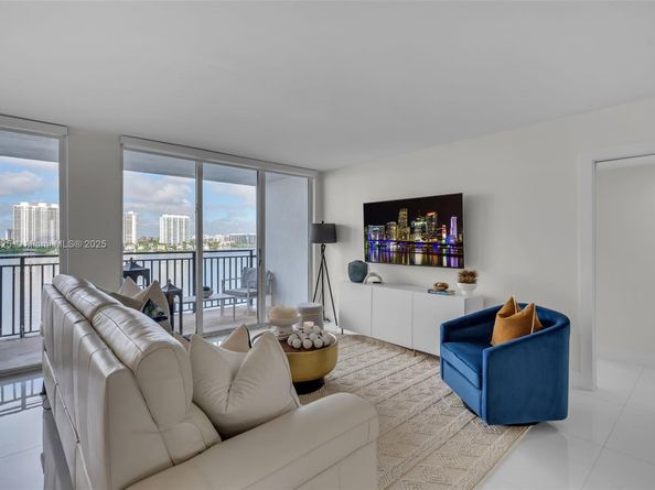 17720 N Bay Rd 903, Sunny Isles Beach FL 33160