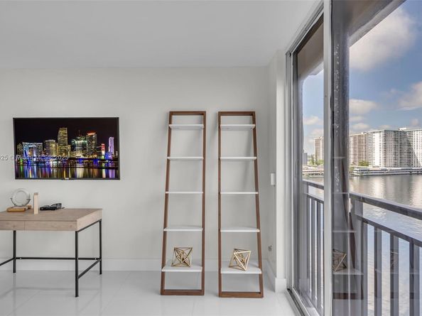 17720 N Bay Rd 903, Sunny Isles Beach FL 33160