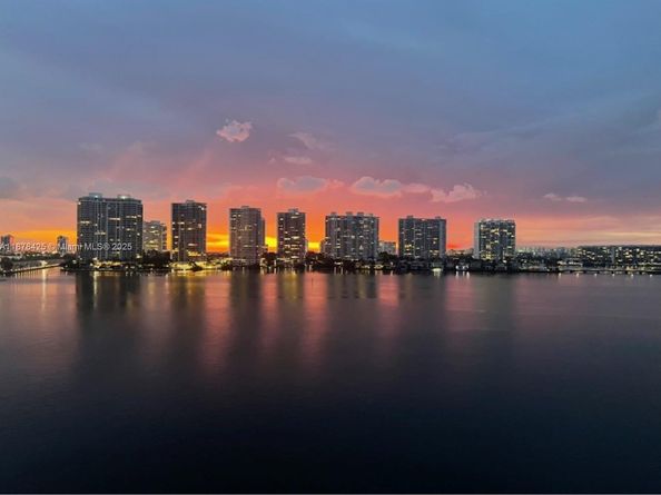 17720 N Bay Rd 903, Sunny Isles Beach FL 33160