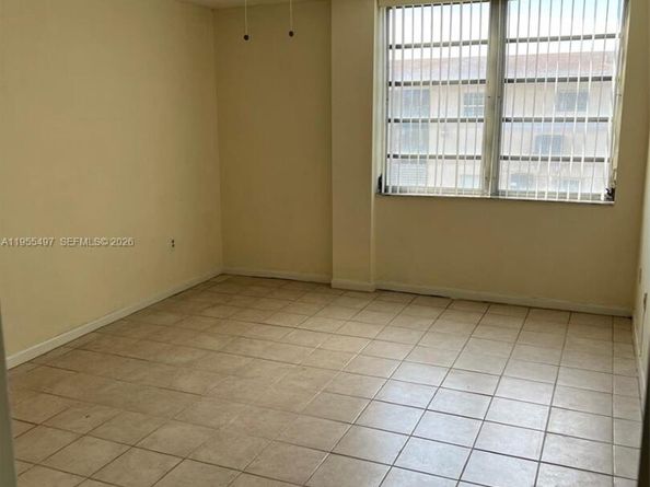 13390 NE 7th Ave 205, North Miami FL 33161