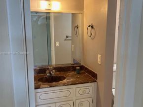13390 NE 7th Ave 205, North Miami FL 33161