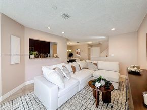 5043 Pointe Emerald Ln, Boca Raton FL 33486