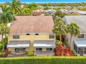 5043 Pointe Emerald Ln, Boca Raton FL 33486