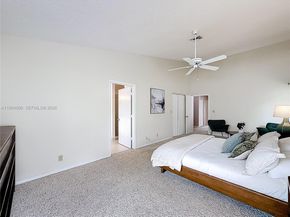 5043 Pointe Emerald Ln, Boca Raton FL 33486