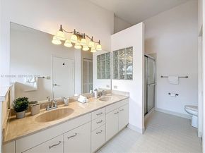 5043 Pointe Emerald Ln, Boca Raton FL 33486