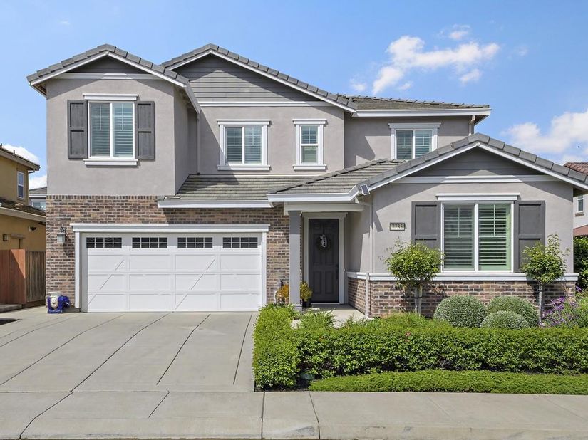 7735 Curry Drive, Gilroy, CA 95020